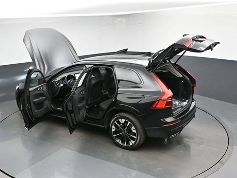 New 2026 Volvo XC60 B5 Plus w/ Climate Package AWD/4WD image 53