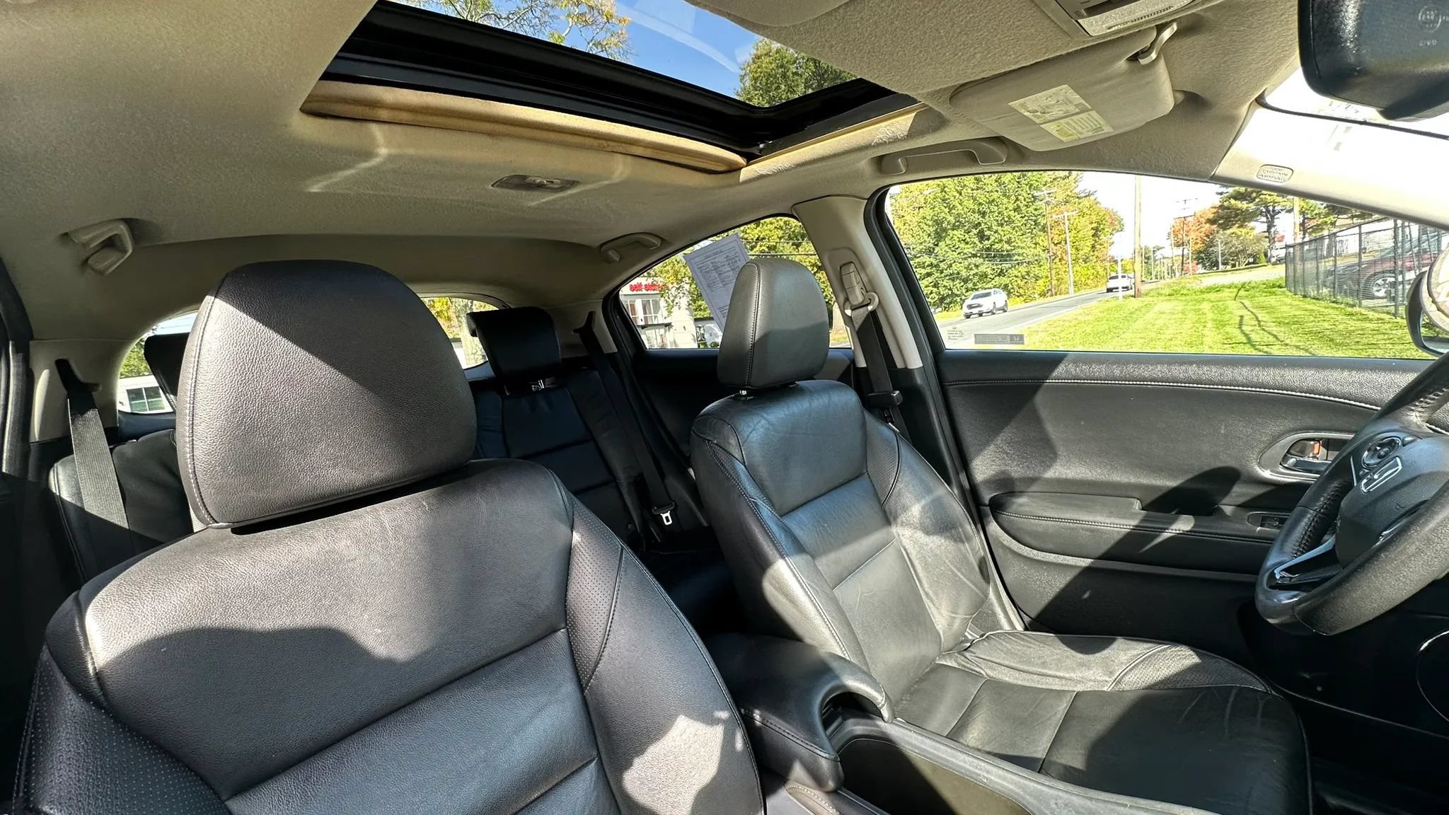 Used 2018 Honda HR-V EX-L image 35