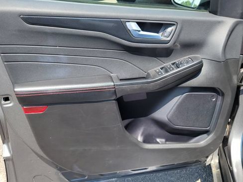 Certified 2024 Ford Escape ST-Line AWD/4WD image 7
