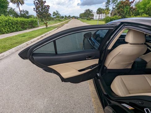 Used 2015 Lexus IS 350 image 15