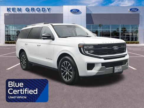 Used 2025 Ford Expedition Platinum AWD/4WD image 1