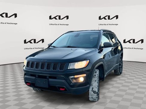 Used 2020 Jeep Compass Trailhawk image 1