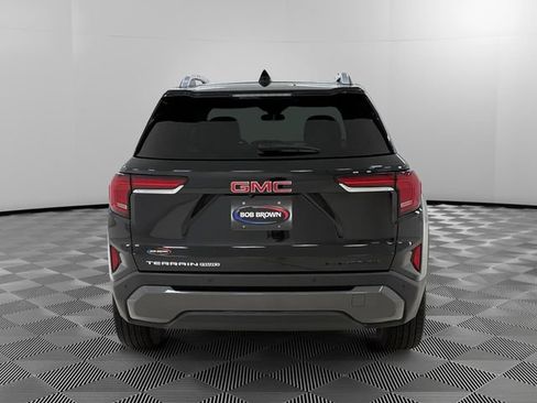 Certified 2025 GMC Terrain Elevation w/ Elevation Premium Package AWD/4WD image 4