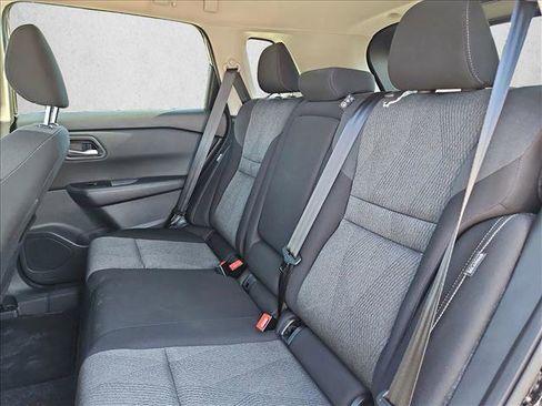 Used 2025 Nissan Rogue SV image 19