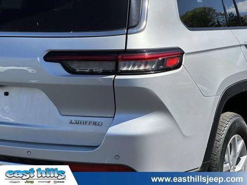 Used 2023 Jeep Grand Cherokee L Limited AWD/4WD image 11