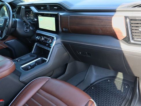 Certified 2025 GMC Sierra 2500 Denali Ultimate w/ Max Trailering Package image 33