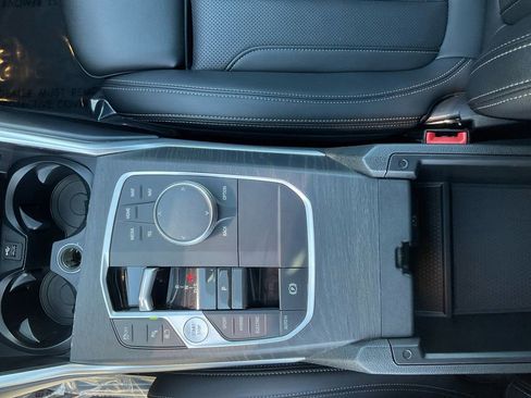 Used 2023 BMW 330e image 23