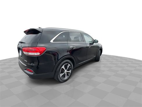 Used 2017 Kia Sorento EX image 8