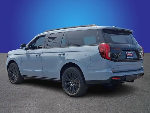 Used 2025 Ford Expedition Platinum w/ Stealth Appearance Package image 6