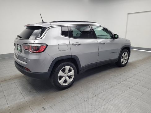 Used 2020 Jeep Compass Latitude w/ Cold Weather Group FWD image 10