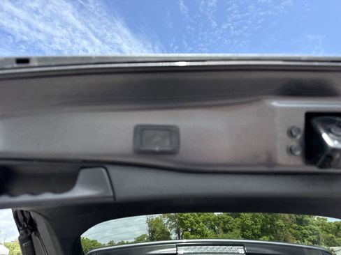 Used 2025 Toyota RAV4 XLE w/ Convenience Package FWD image 31