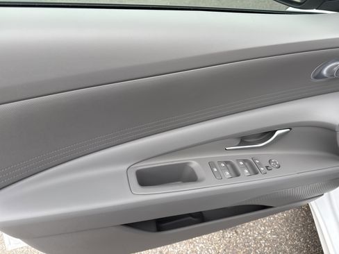 New 2026 Hyundai Elantra Blue image 7