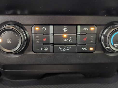 Used 2019 Ford F150 XLT w/ Equipment Group 302A Luxury AWD/4WD image 14