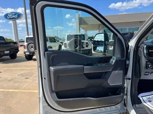 New 2026 Ford F250 Lariat w/ Black Appearance Package AWD/4WD image 13
