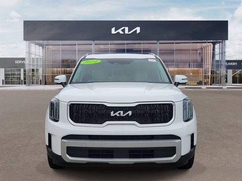 Certified 2024 Kia Telluride EX FWD image 2