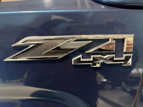 Used 2018 GMC Sierra 1500 SLT w/ SLT Premium Package image 31