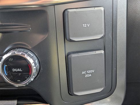 Used 2022 Ford F150 Lariat image 25