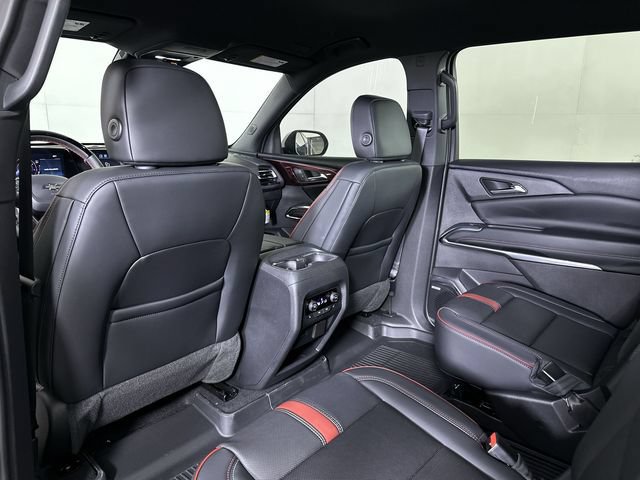 New 2027 Chevrolet Traverse RS w/ LPO, Floor Liner Package FWD image 23
