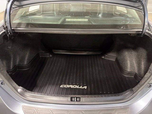 Used 2019 Toyota Corolla SE FWD image 17