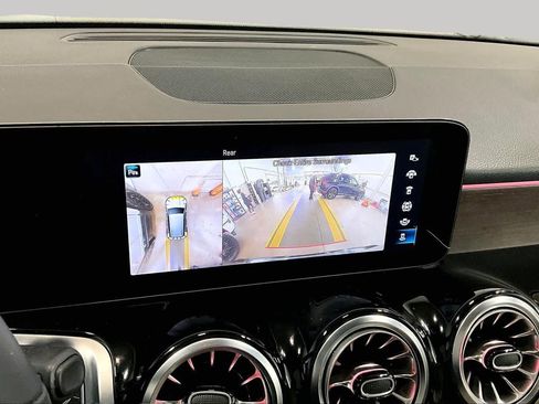 Certified 2023 Mercedes-Benz GLB 250 4MATIC image 28