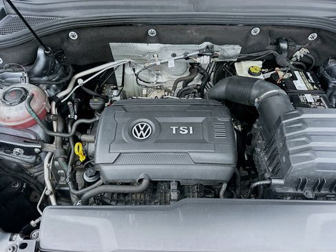 Used 2022 Volkswagen Atlas Cross Sport SE FWD image 29