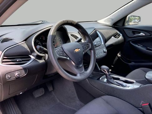 Used 2024 Chevrolet Malibu LT FWD image 18