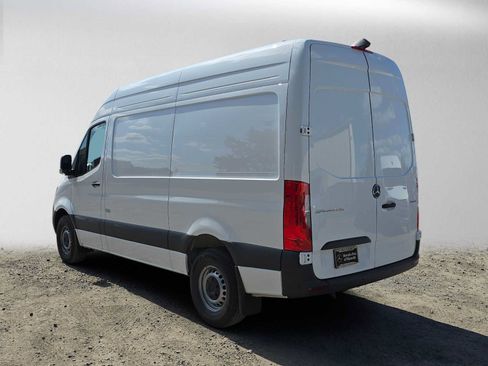Used 2026 Mercedes-Benz Sprinter 2500 image 5
