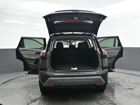 Used 2023 Nissan Rogue S AWD/4WD image 44