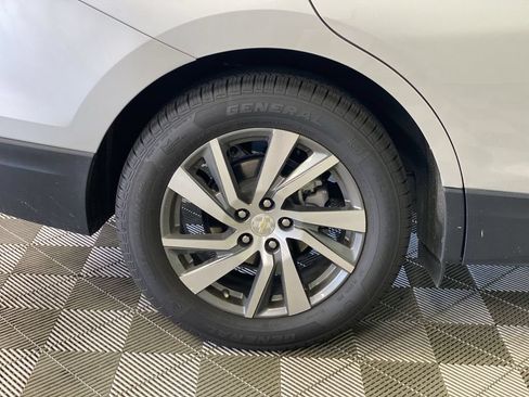 Used 2022 Chevrolet Equinox Premier FWD image 18