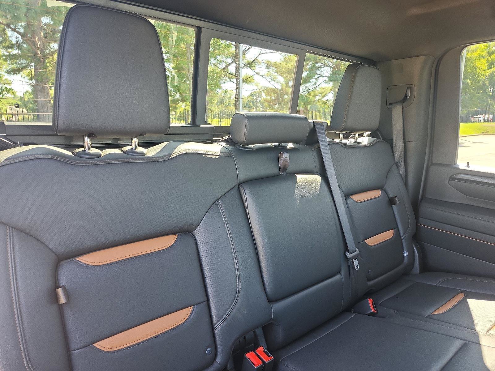 Used 2026 GMC Sierra 2500 AT4 w/ AT4 Premium Plus Package AWD/4WD image 12