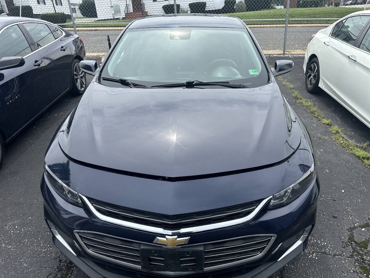 Used 2017 Chevrolet Malibu Hybrid w/ Driver Confidence Package FWD image 1