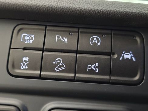 New 2025 Chevrolet Suburban Z71 w/ Z71 Off-Road Package image 12