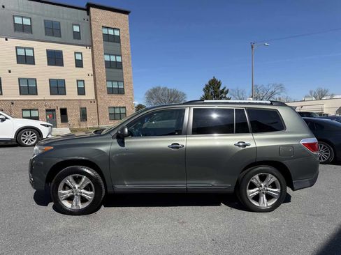 Used 2013 Toyota Highlander Limited image 4