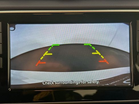 Used 2023 Nissan Versa SV image 22