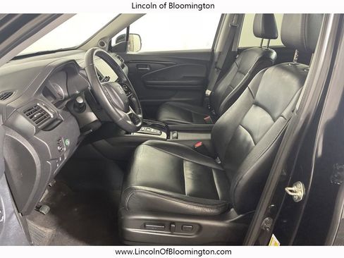Used 2019 Honda Pilot Touring image 10