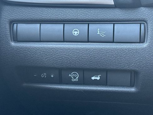 New 2026 Nissan Rogue Platinum w/ Platinum Premium Package AWD/4WD image 32