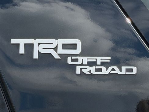 Used 2021 Toyota 4Runner TRD Off-Road Premium AWD/4WD image 32