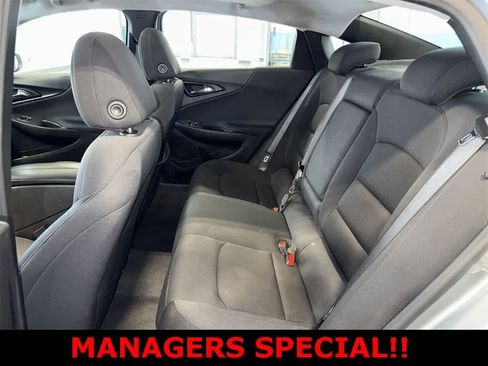 Used 2024 Chevrolet Malibu LT image 17