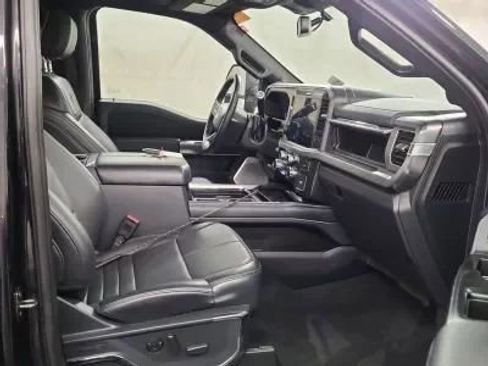 Used 2025 Ford F350 Platinum w/ FX4 Off-Road Package AWD/4WD image 10