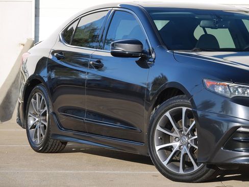 Used 2015 Acura TLX V6 image 18
