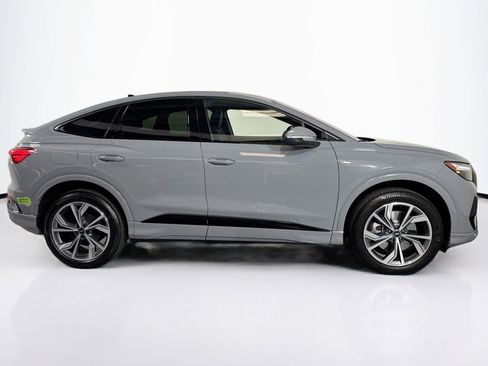 Used 2023 Audi Q4 e-tron Premium w/ Convenience Package AWD/4WD image 4