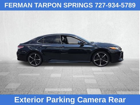 Used 2020 Toyota Camry XSE FWD image 13
