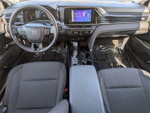 Used 2025 Toyota Camry LE image 21