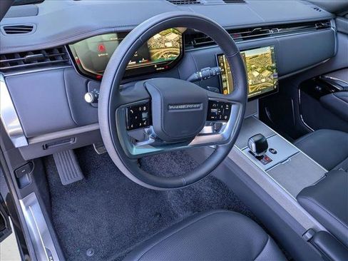 New 2026 Land Rover Range Rover SV image 3