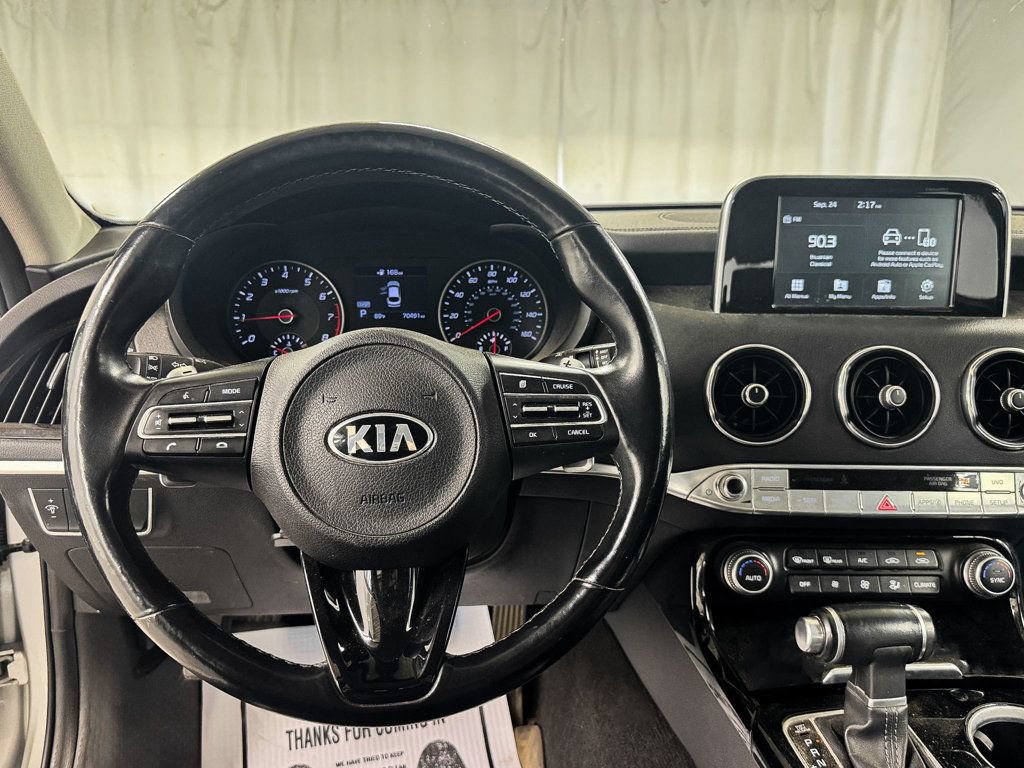 Used 2018 Kia Stinger AWD/4WD image 13