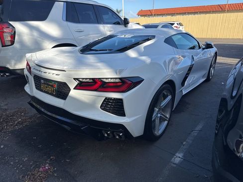 Used 2023 Chevrolet Corvette Stingray Preferred Cpe w/ Z51 Performance Package image 3