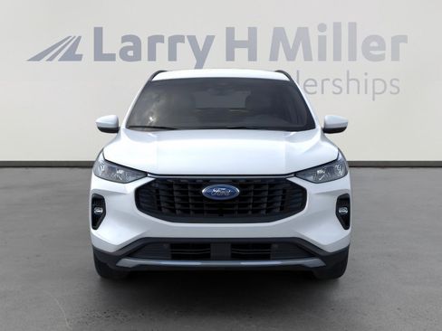 New 2025 Ford Escape PHEV w/ Class II Trailer Tow Package image 6