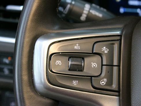 Used 2023 Chevrolet Suburban Z71 w/ Luxury Package AWD/4WD image 26