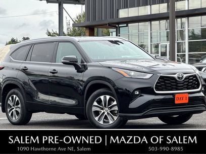 Used 2024 Toyota Highlander XLE