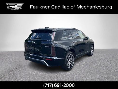 Used 2026 Cadillac Vistiq Sport w/ LPO, Floor Liner Package AWD/4WD image 4